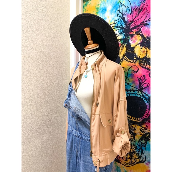 π Beautiful summer jacket - Picture 10 of 11